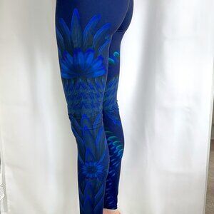ALO Yoga Leggings - Navy Floral - Size Small